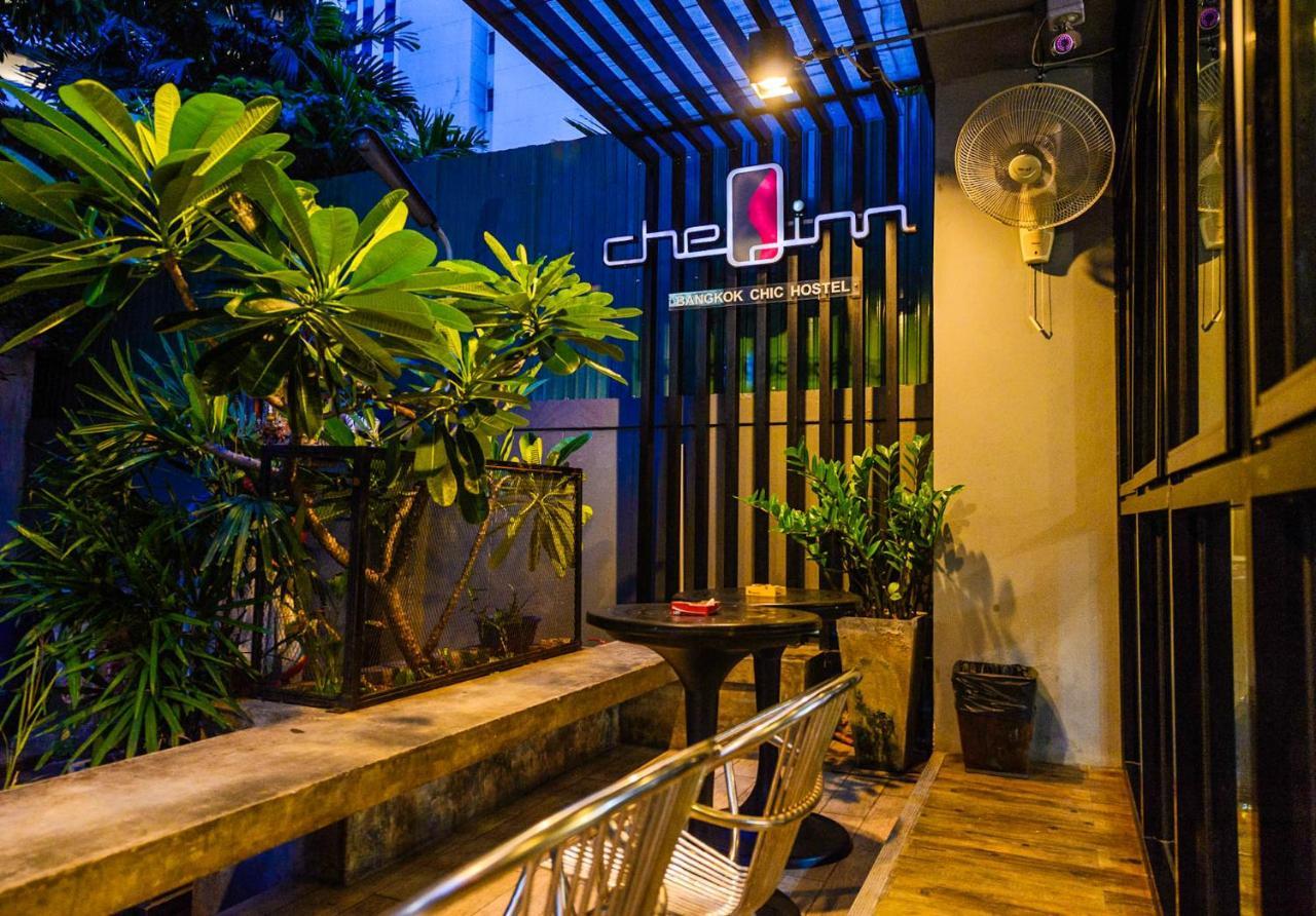 Cheqinn Hostel - Sukhumvit 4 Nana Plaza Bangkok Kültér fotó